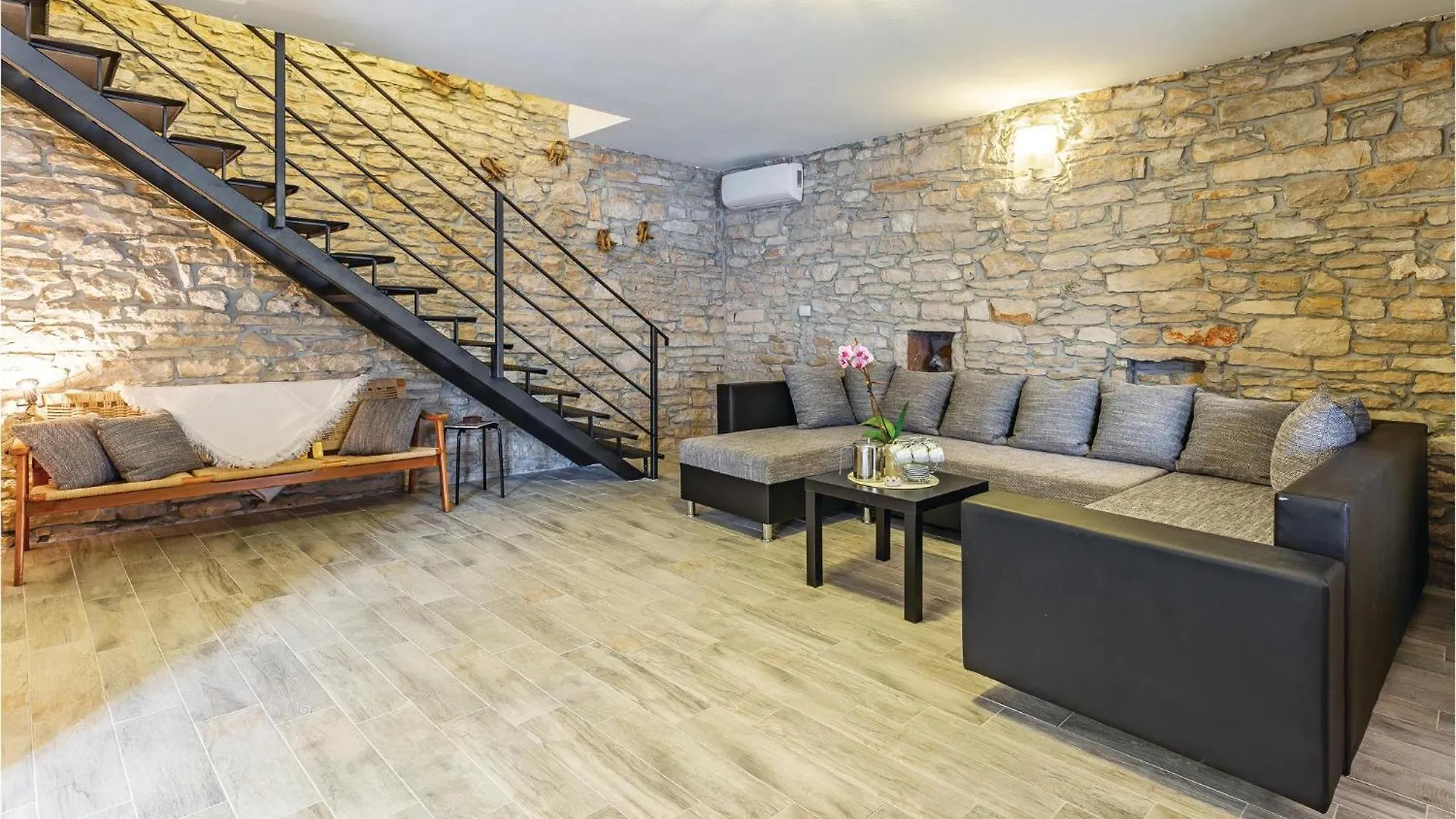 Stunning Home In Peruski With Wifi Croacia